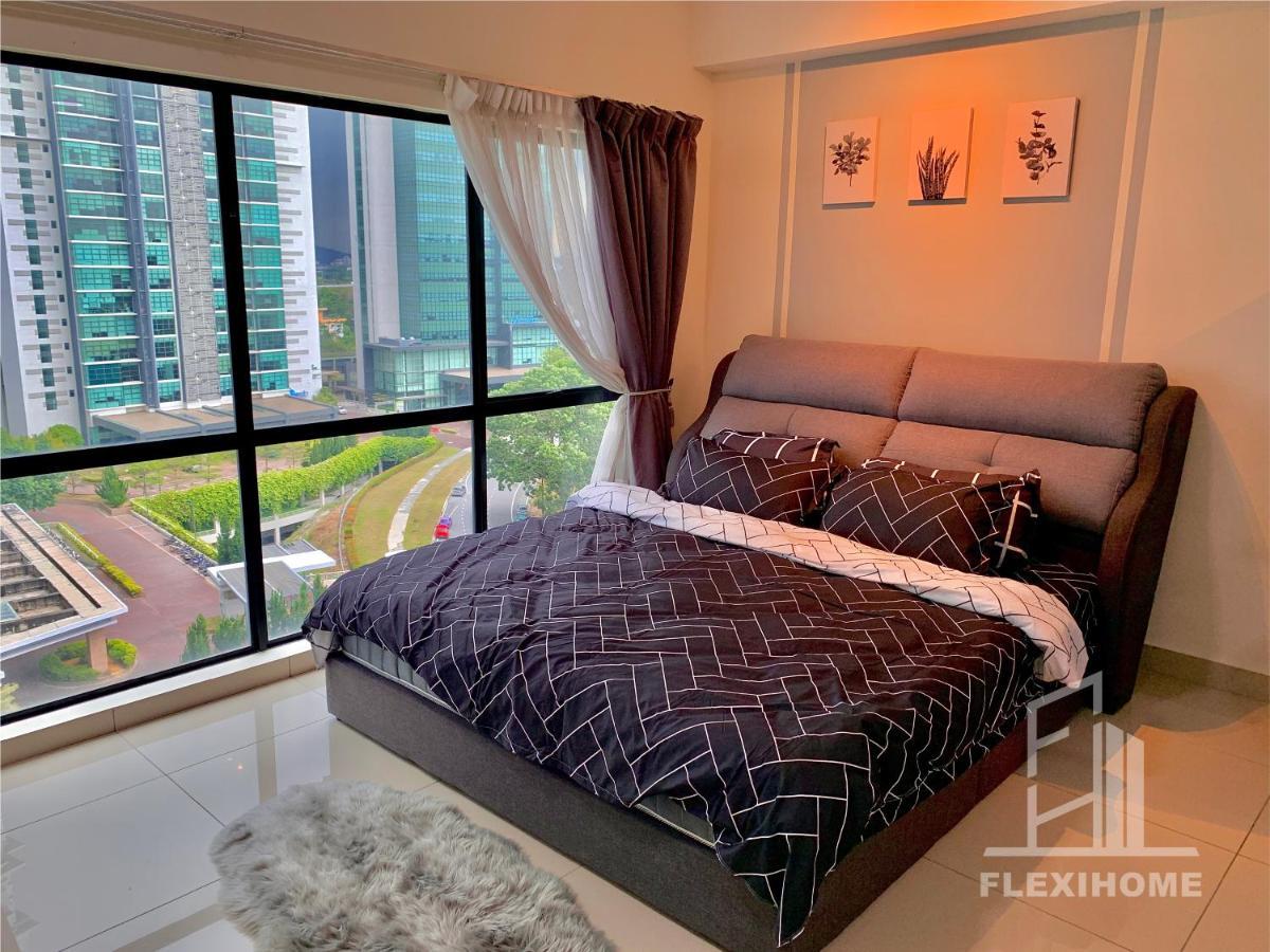 The Hyve-Cyberjaya: Work-Friendly Studio with Flexible Hours Apartment Exterior photo