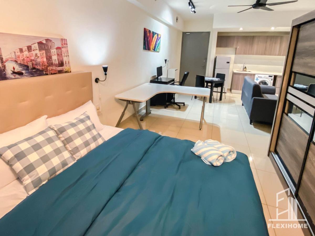 The Hyve-Cyberjaya: Work-Friendly Studio with Flexible Hours Apartment Exterior photo